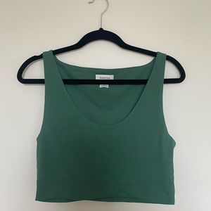 ARITZIA CROPPED SCOOP NECK TANK, GREEN SIZE LARGE